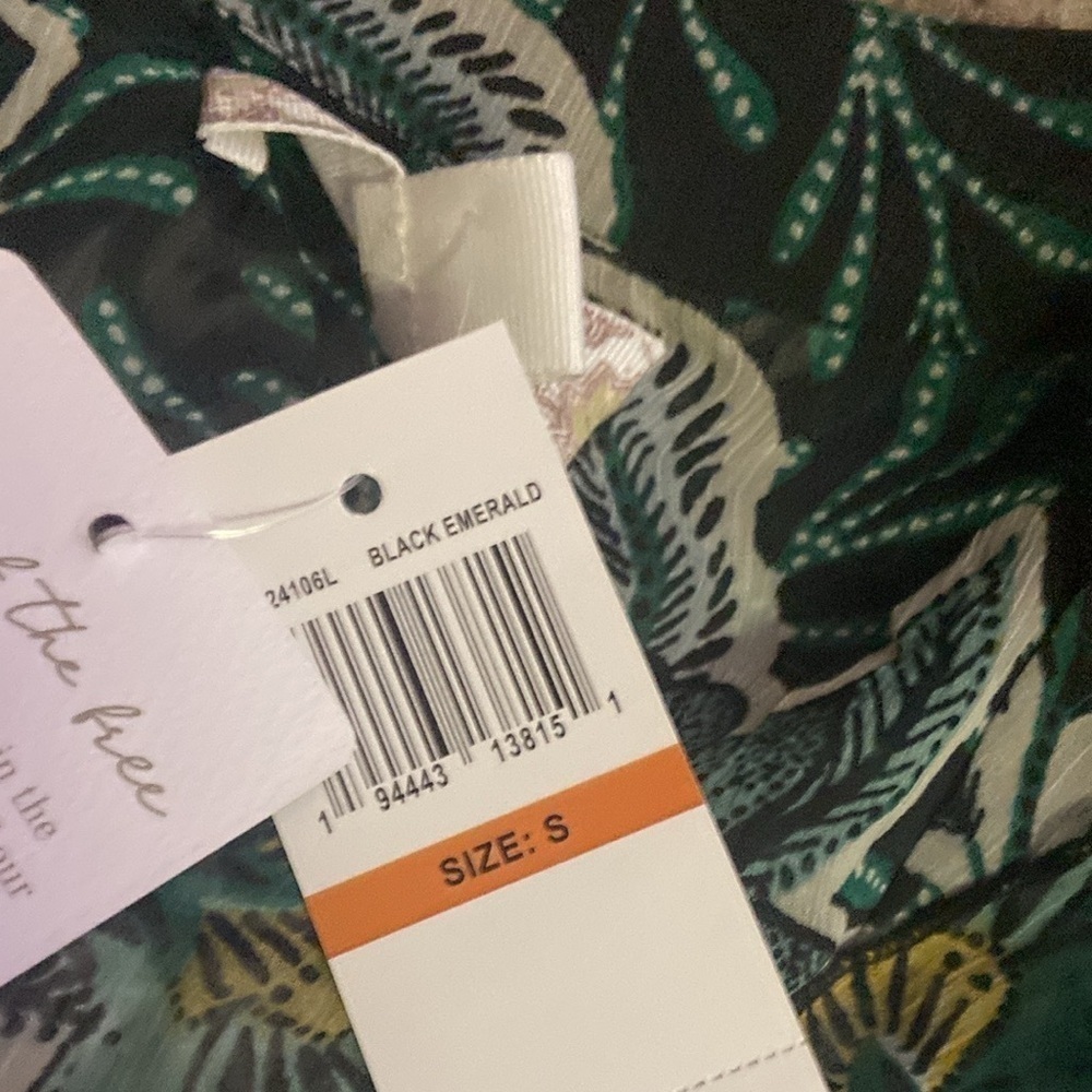 NWT Band of the Free Bonnie Emerald Black Floral Boho Gypsy Bodysuit Size Small - Picture 10 of 12